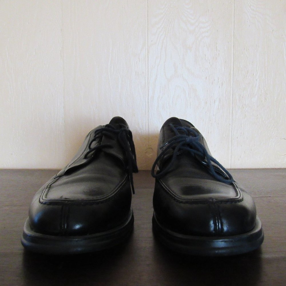 Vineyard Men's Leather Lace Up Dress Shoes